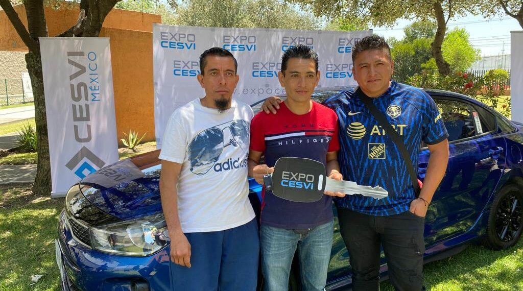 Entrego Expo Cesvi el automóvil al ganador del sorteo
