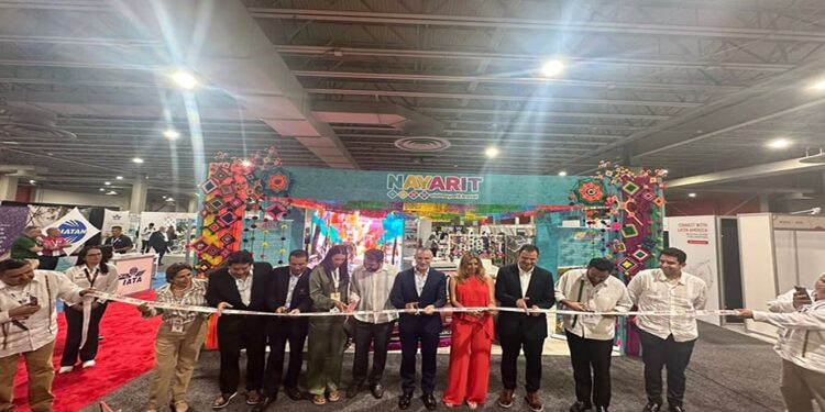 Asiste Gobierno Acapulco al pabellón de México en World Travel Expo 2023