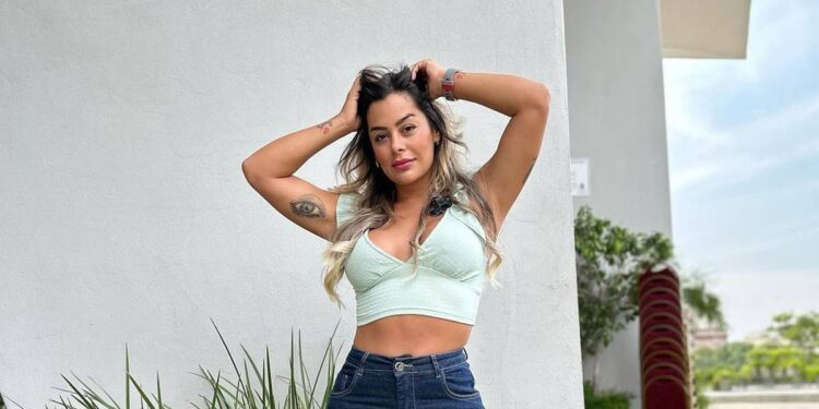 Larissa disparó contra los críticos de su figura