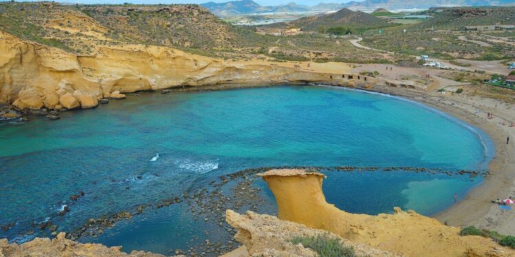 Las 10 mejores playas del sur de España que merece la pena visitar este verano
