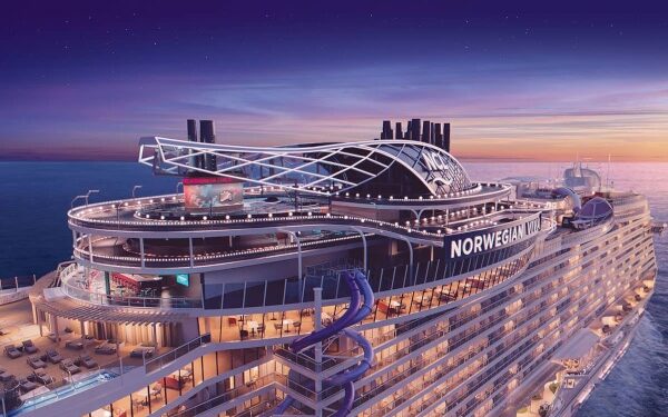 Luis Fonsi es nombrado padrino del crucero Norwegian Viva