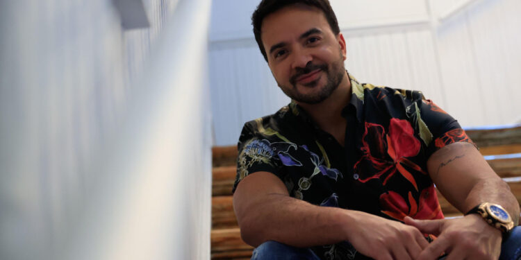 Luis Fonsi será el padrino de nuevo crucero que recorrerá el Caribe