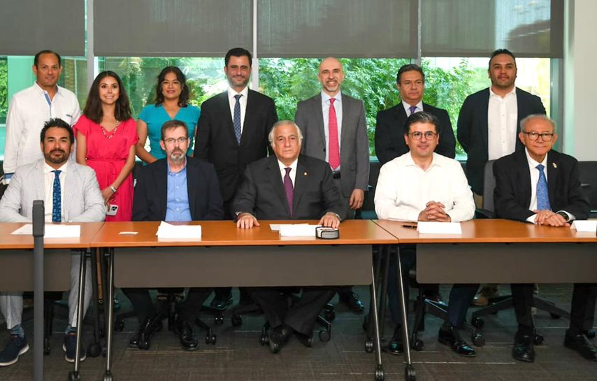 Mega región turística, inversiones e integración con el Mar de Cortés, temas de la Operación Toca Puertas en Phoenix