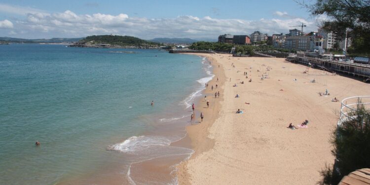 más de 7 horas y media de viaje para 8 y media de playa