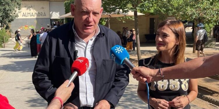 PSOE pide explicaciones a la Junta por llevar la Alhambra 85 días sin dirección