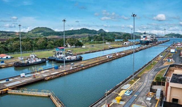 Panamá promociona su área volcánica fronteriza con Costa Rica para realizar ecoturismo