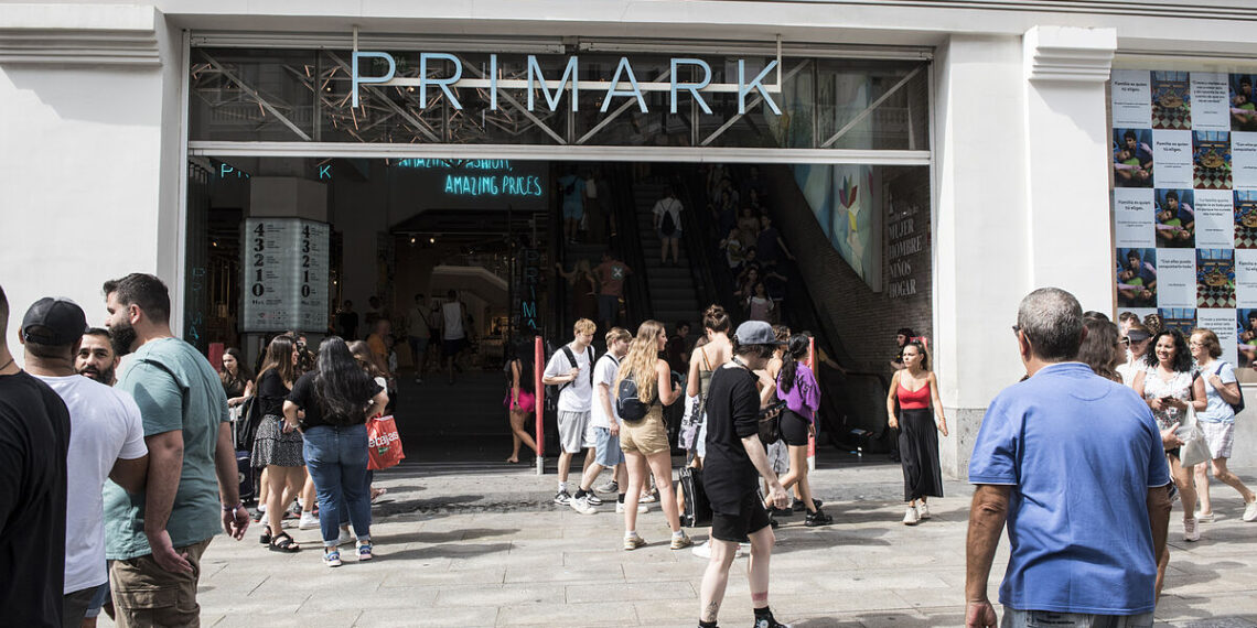 Primark factura un 13% más en el trimestre por los mayores precios de venta