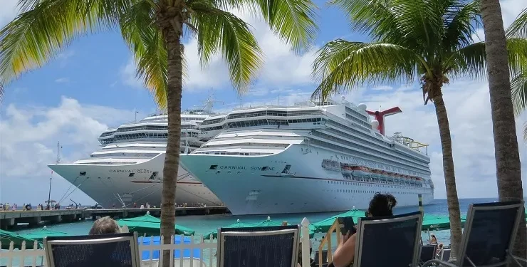 Bahamas frena la subida del 70% en los impuestos a cruceros