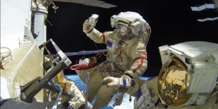 ¿Cómo los viajes espaciales afectan al cerebro humano?