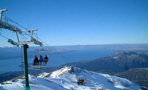 el destino más elegido por los uruguayos cobra un impuesto al turista