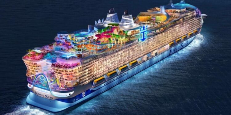 El crucero más grande del mundo se prepara para su primer viaje