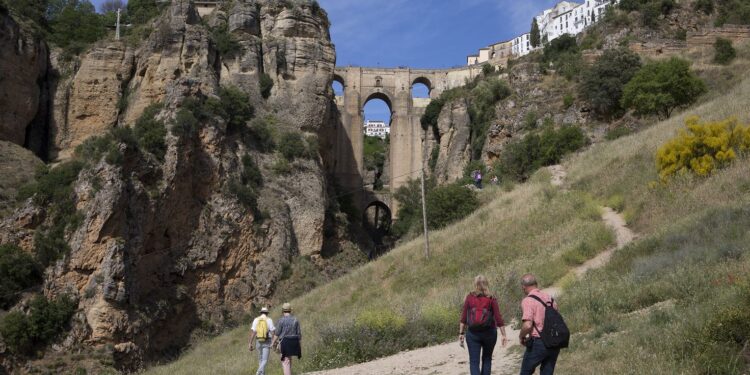 Los mejores pueblos para irse de vacaciones en verano según la inteligencia artificial
