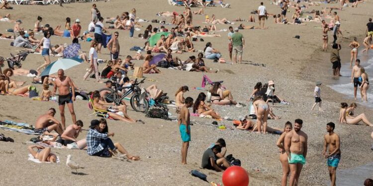 Hoteles, vuelos y restaurantes: la inflación aflora en el sector turístico a las puertas del verano