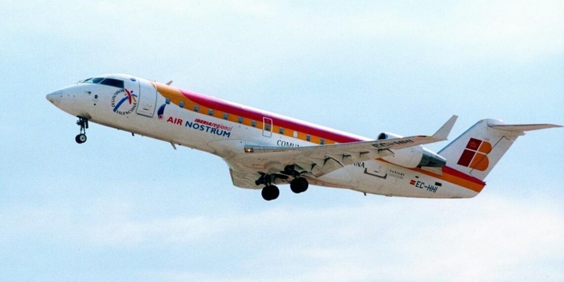 BILLETES AVIÓN | Cómo conseguir tus billetes de avión más baratos: estos son algunos trucos