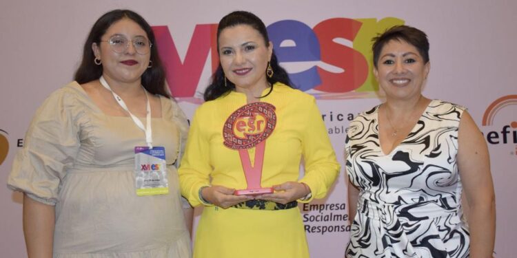 Distinguen a empresa del Caribe Mexicano como líder en responsabilidad social