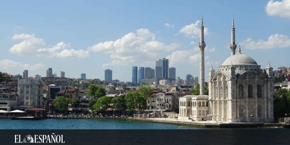 una ciudad cultural e histórica que cuenta con muchos lugares de interés