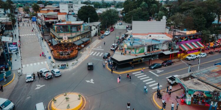 Las múltiples obras en Iguazú potencian la actividad turística y comercial