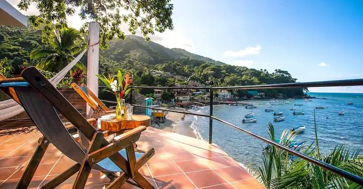 Cabo Corrientes deslumbra a clientes de Airbnb en el presente verano