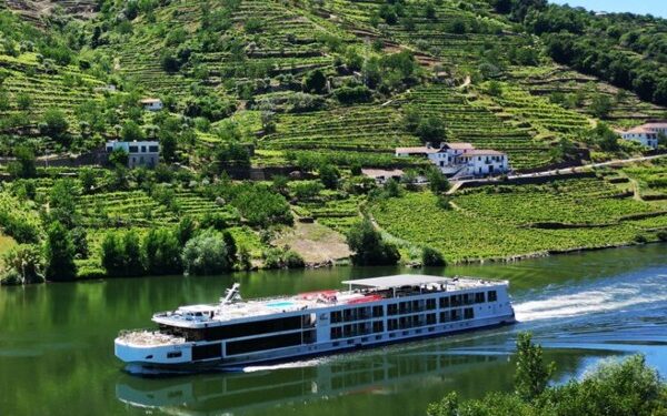 APDL celebra aumento de cantidad de cruceros y pasajeros en vía navegable