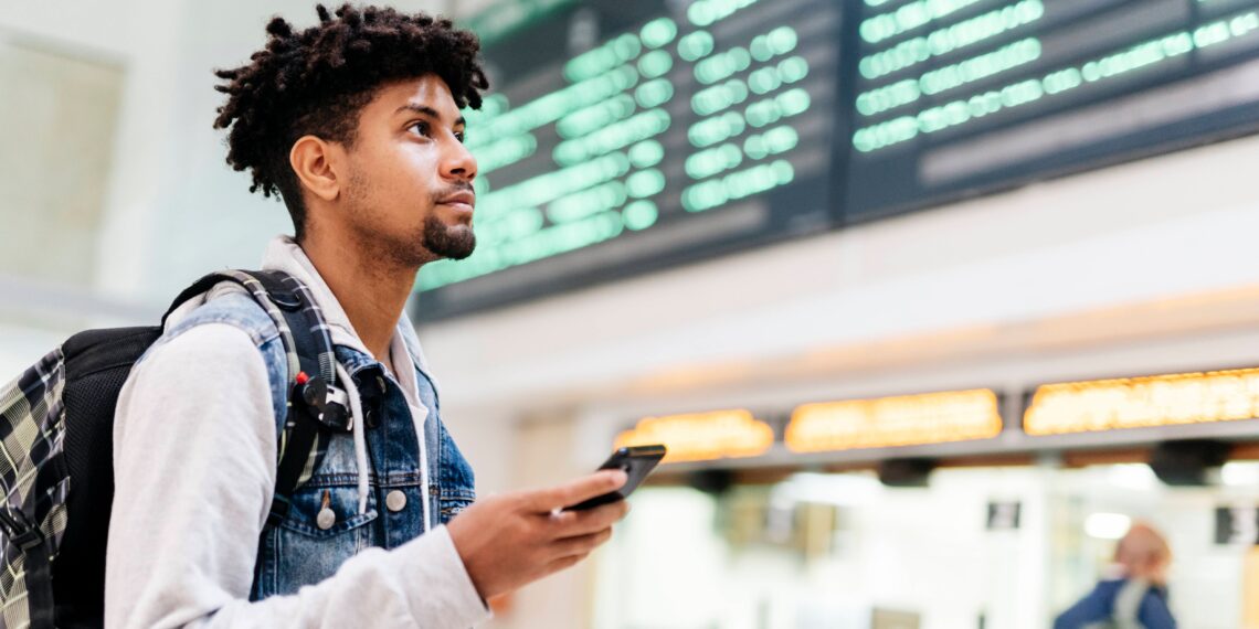 ¿Viajar en bus en Colombia es más barato que viajar en avión?