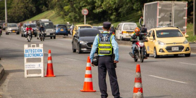 Siguen los operativos de control a motociclistas en Medellín