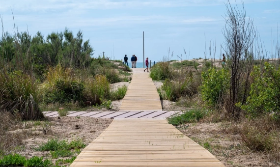 Estas son las mejores playas para ir en tren desde Barcelona