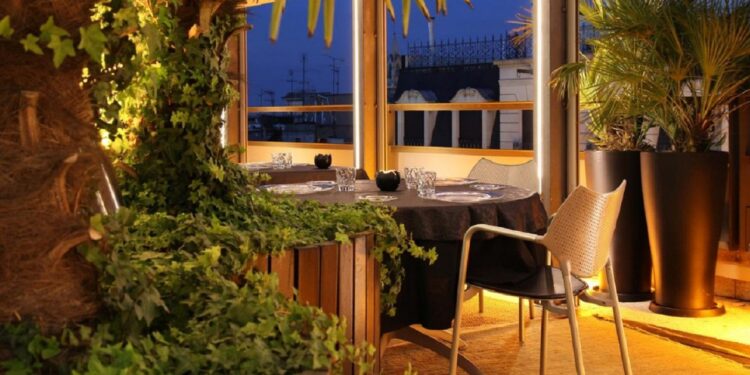 3 restaurantes en Barcelona para saborear un verano desde las alturas más emblemáticas