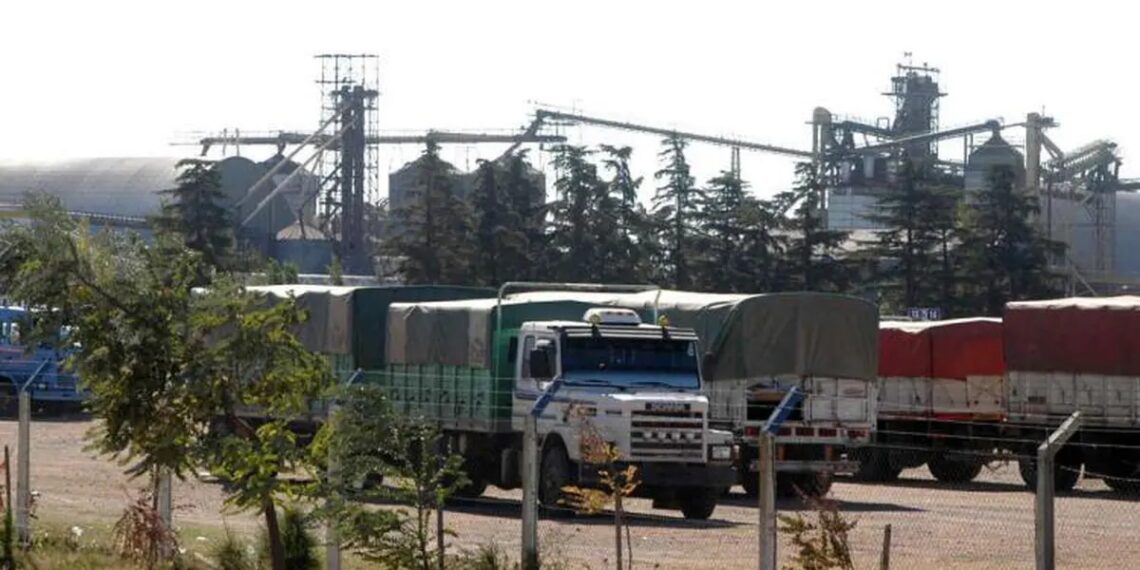 la sequía le pegó fuerte al transporte de granos en Córdoba