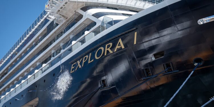 Explora Journeys recibe su primer crucero, el Explora I