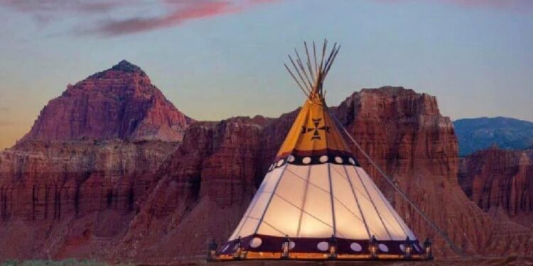 Visita y hospédate en Capitol Reef Resort