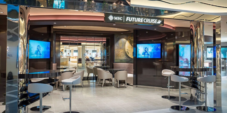 Los pasajeros a bordo de los barcos de MSC Cruceros tienen acceso a la información y a ofertas a través de los equipos a bordo.