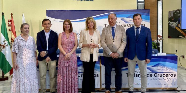 Huelva realza la importancia de los cruceros de lujo para la región