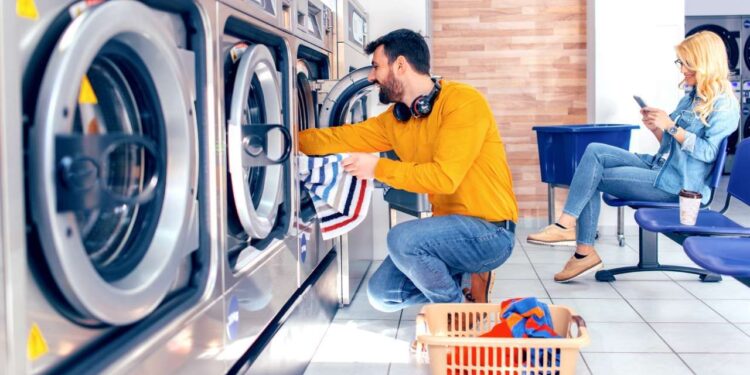 Así puedes lavar tu ropa mientras estás de viajes