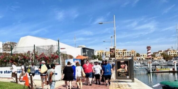 Crece arribo de visitantes del Reino Unido a Los Cabos - El Sudcaliforniano
