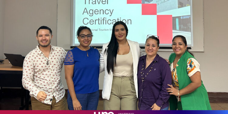 Alumnos de Gestión Internacional del Turismo presentan proyectos de certificación de competencias en el área de agencia de viajes