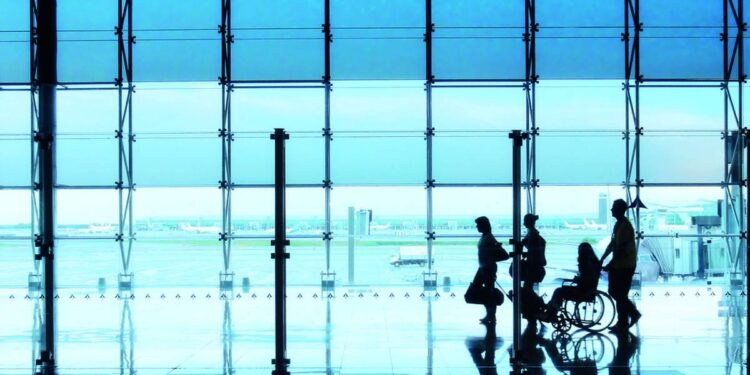 Faltan seguros de viaje para personas con discapacidad – El Financiero