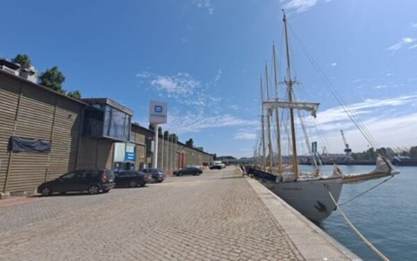 Puerto de Leixões recibe visita de crucero a vela