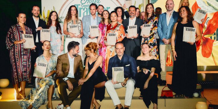 Los mejores hoteles y destinos se anunciaron ayer en los Premios Condé Nast Traveler 2023: así fue cómo la revista de viajes trasladó el Mediterráneo a la capital