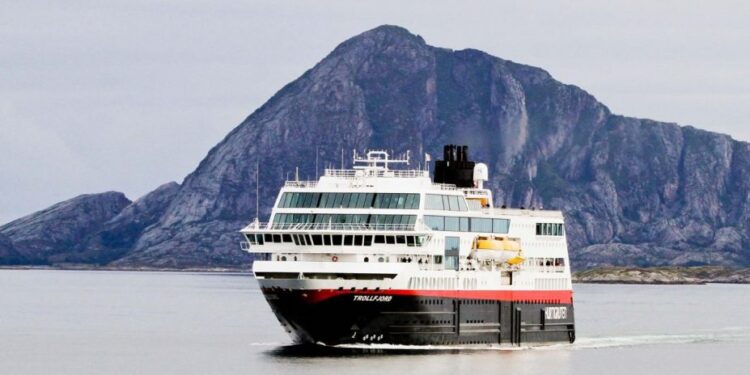 MS Maud cierra temporada en Dover Cruise