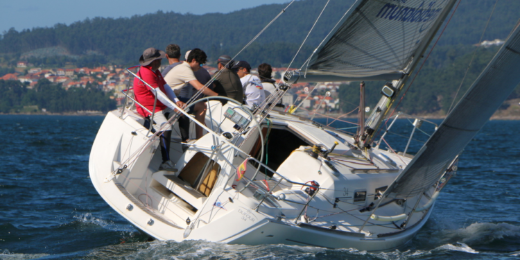 Maracaná, Smaku y Papanatas, vencedores finales en la Combarro Cruising de cruceros
