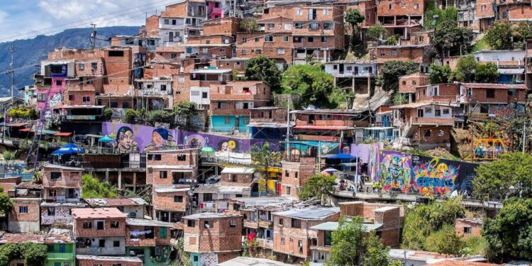 En la “Feria de las Flores del pueblo”, la Alcaldía incluyó en la programación un paseo en helicóptero que cuesta $450.000