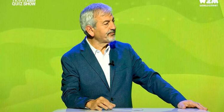 El ganador se llevará un viaje, con un acompañante, a Maldivas.