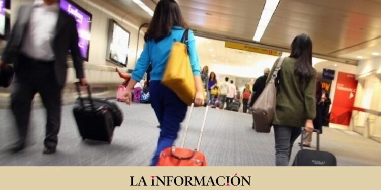 La demanda de viajes este verano crece un 34% pese al alza del 10% en tarifas aéreas