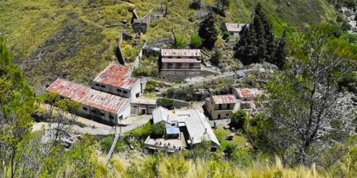 El pueblo escondido en las sierras de Córdoba que quedó en ruinas y es una atracción turística