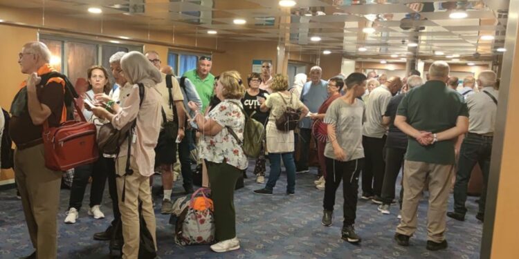 Publicada en el BOME la lista provisional de admitidos y excluidos al viaje al balneario y al crucero