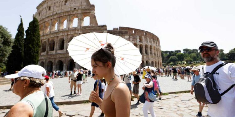 El cambio climático trastoca el turismo afectando a los viajeros en el Mediterráneo