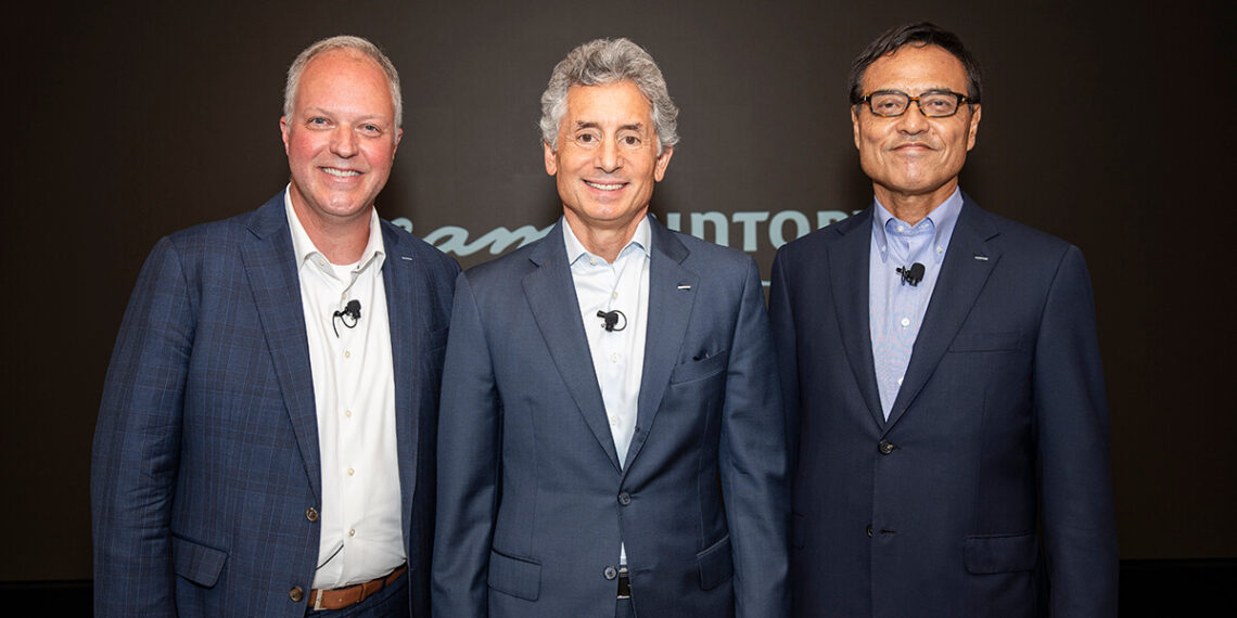 Greg Hughes sucederá a Albert Baladi como presidente y CEO de Beam Suntory
