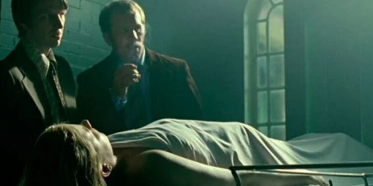 tiene una puntuación perfecta y es considerada como ciencia ficción definitiva