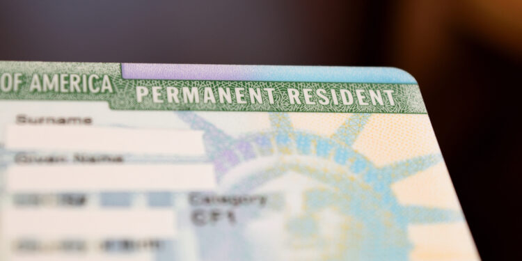 ¿Cuándo es obligatorio llevar la Green Card?