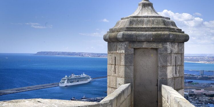 Alicante se integra en la mayor asociación comercial de la industria de cruceros del mundo
